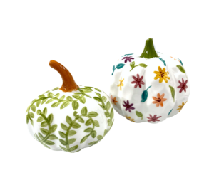 Metro Pointe Fall Floral Gourds